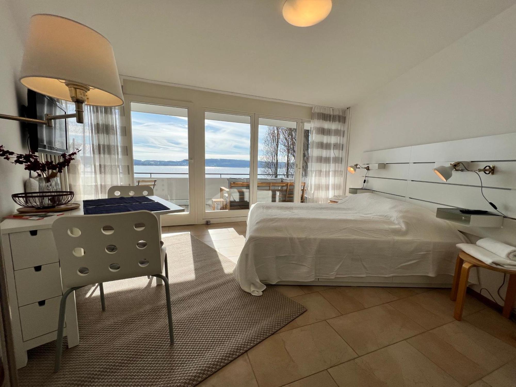 Kleines Seeapartment อูเบอร์ลิงเงน ภายนอก รูปภาพ